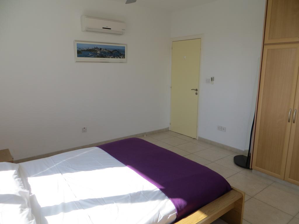 Melania Apartment Пафос Экстерьер фото